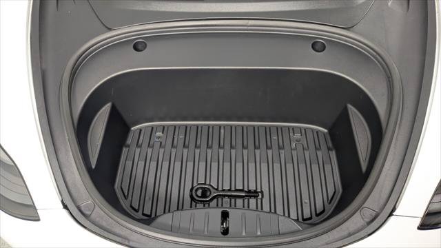 Used 2022 Tesla Model 3 Standard Range RWD image 32