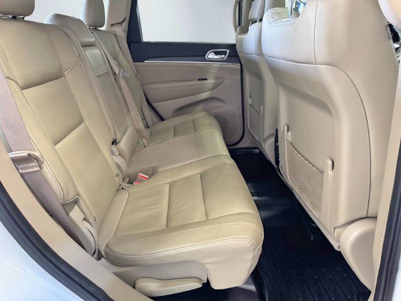 Used 2020 Jeep Grand Cherokee Limited AWD/4WD image 24
