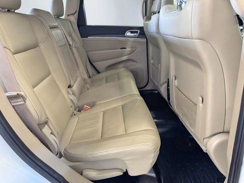 Used 2020 Jeep Grand Cherokee Limited AWD/4WD image 24