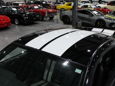 Used 2010 Ford Mustang Shelby GT500 image 31