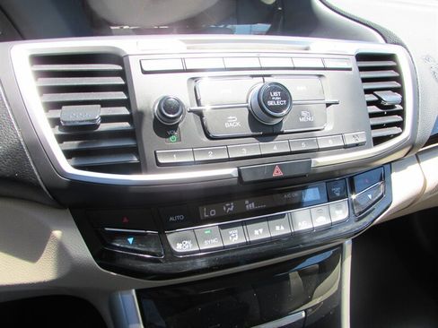 Used 2016 Honda Accord LX image 16