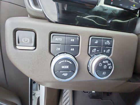 Used 2023 GMC Sierra 1500 SLT w/ SLT Premium Package image 22