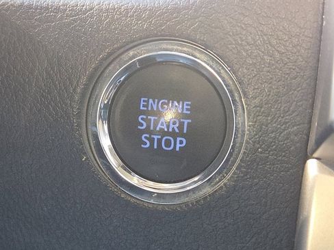 Used 2022 Toyota 4Runner SR5 Premium image 18