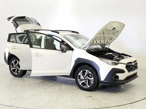 Used 2025 Subaru Crosstrek 2.0i Premium AWD/4WD image 9