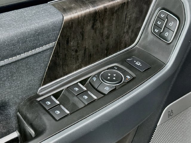 Used 2024 Ford F250 Lariat w/ Tremor Off-Road Package AWD/4WD image 18