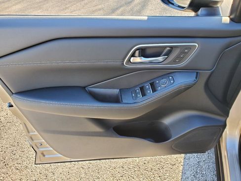 New 2026 Nissan Rogue Platinum w/ Platinum Premium Package AWD/4WD image 14