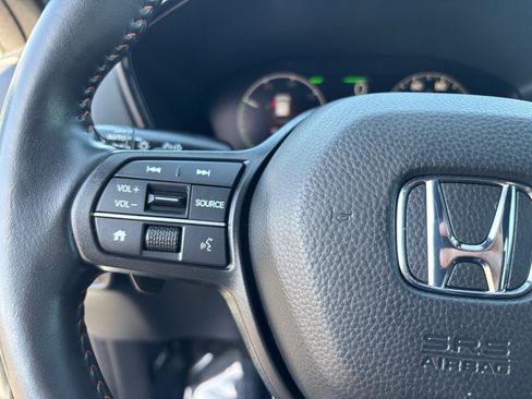 Used 2025 Honda CR-V Sport image 31