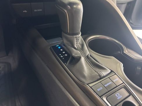 Used 2021 Toyota Camry XSE FWD image 22