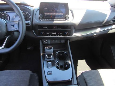 Used 2023 Nissan Rogue SV FWD image 19