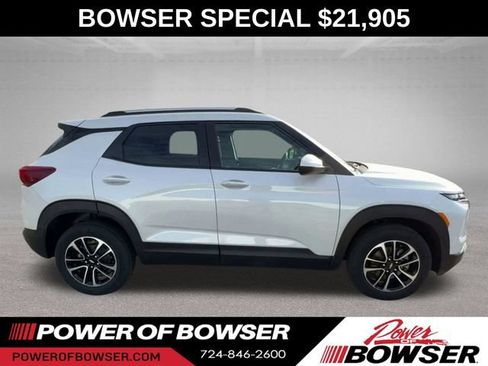 Certified 2024 Chevrolet TrailBlazer LT w/ LT Cold Weather Package AWD/4WD image 9