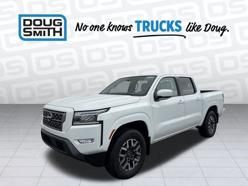 Used 2024 Nissan Frontier SL image 1