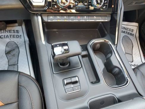 Used 2023 GMC Sierra 1500 AT4 w/ AT4 Premium Package AWD/4WD image 20