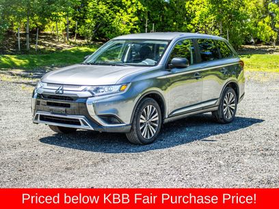 Used 2019 Mitsubishi Outlander ES