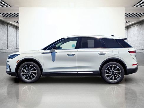 Used 2024 Lincoln Corsair FWD w/ Equipment Group 101A image 9