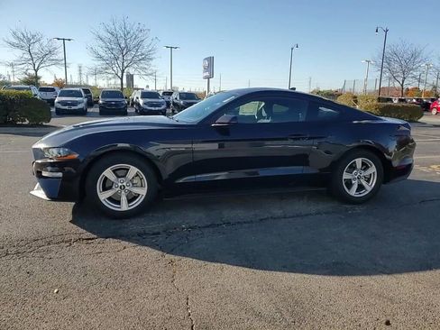 Used 2022 Ford Mustang Coupe image 9