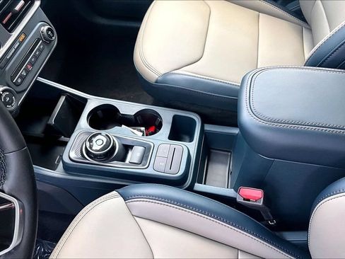 New 2026 Ford Maverick Lariat w/ 4K Tow Package AWD/4WD image 8