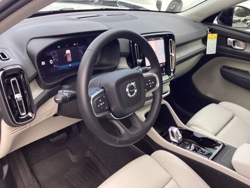 Certified 2026 Volvo XC40 B5 Plus w/ Protection Package Premier AWD/4WD image 29