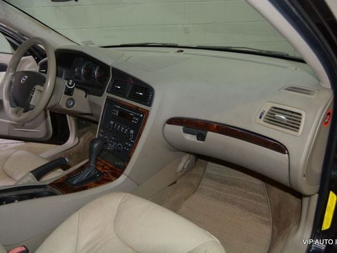 Used 2007 Volvo V70 2.4 FWD image 13