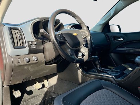 Used 2021 Chevrolet Colorado Z71 image 9