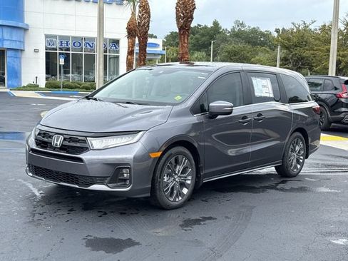New 2026 Honda Odyssey Touring image 12