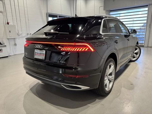 Used 2022 Audi Q8 Premium Plus image 4