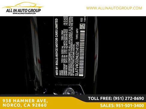 Used 2022 Rolls-Royce Cullinan w/ Dark Exterior Package image 25