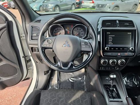 Used 2021 Mitsubishi Outlander Sport SE AWD/4WD image 13