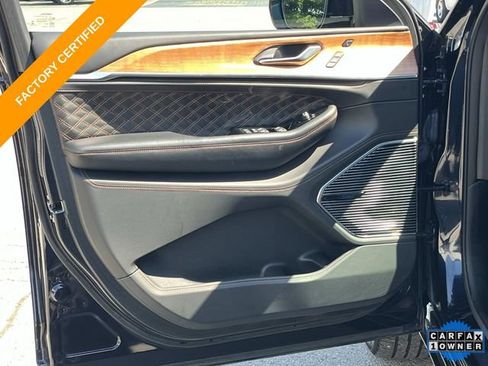 Certified 2022 Jeep Grand Cherokee Summit AWD/4WD image 31