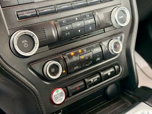 Used 2018 Ford Mustang GT RWD image 16