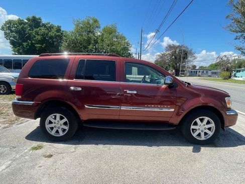 Used 2007 Chrysler Aspen Limited w/ Trailer Tow Group image 3