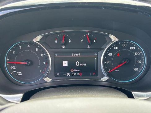 Used 2023 Chevrolet Traverse RS AWD/4WD image 3