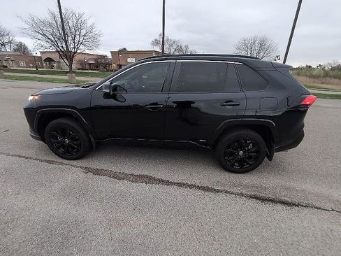 Certified 2024 Toyota RAV4 SE image 19