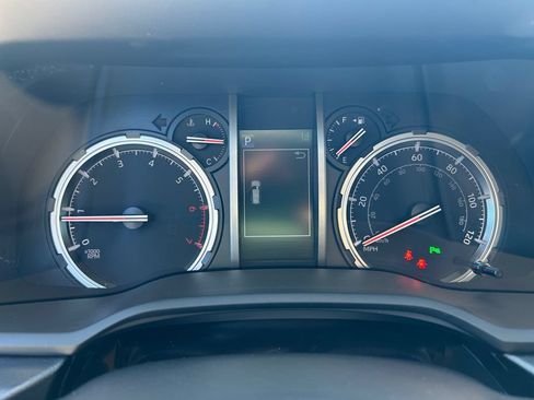 Used 2023 Toyota 4Runner Limited AWD/4WD image 15