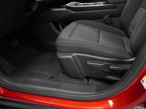 Certified 2025 Chevrolet Equinox LT w/ Safety and Technology Package AWD/4WD image 24