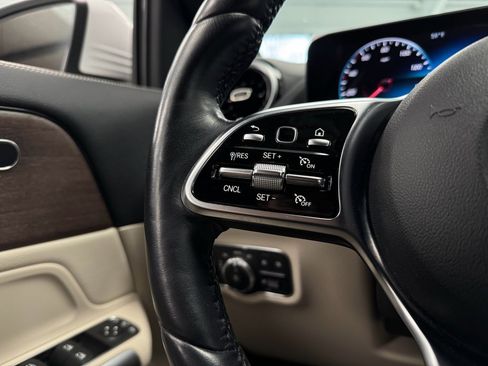 Used 2023 Mercedes-Benz GLA 250 4MATIC image 21