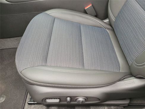 New 2026 Buick Envista Preferred w/ Convenience I Package FWD image 19
