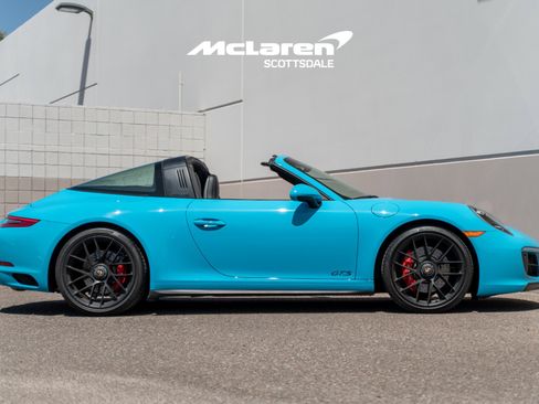 Used 2019 Porsche 911 Targa 4 GTS AWD/4WD image 8