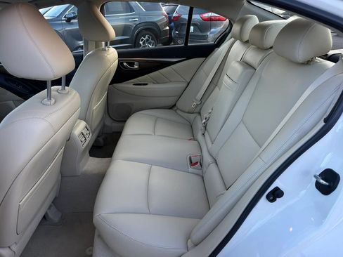 Used 2019 INFINITI Q50 Luxe w/ Essential Package (3.0T Luxe) AWD/4WD image 16