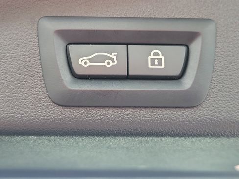 Certified 2023 BMW X5 xDrive40i image 9