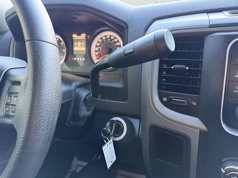Used 2015 RAM 2500 Tradesman w/ Chrome Appearance Group AWD/4WD image 18