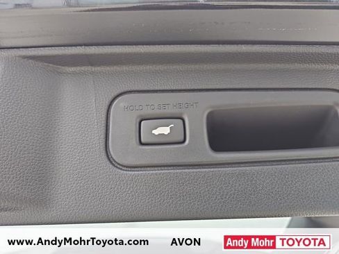 Used 2025 Honda Pilot Touring image 34