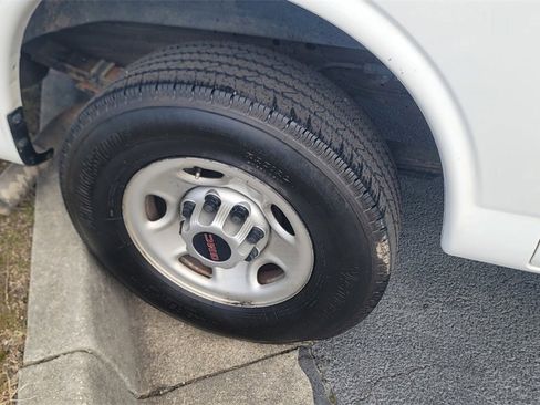 Used 2021 GMC Savana 2500 w/ Driver Convenience Package image 6