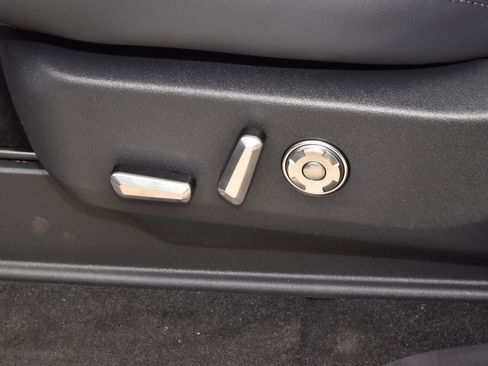 New 2026 Lincoln Navigator Reserve w/ Jet Appearance Package image 46