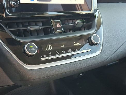 Used 2024 Toyota Corolla LE FWD image 16