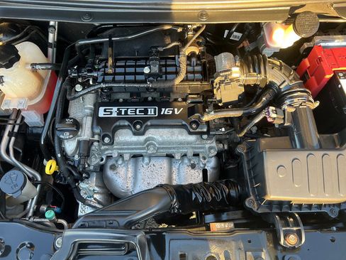 Used 2014 Chevrolet Spark LT image 38