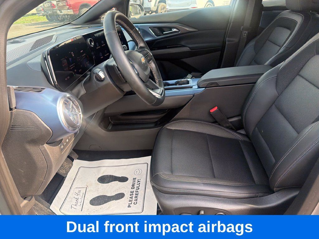 Used 2024 Chevrolet Equinox EV LT AWD/4WD image 13