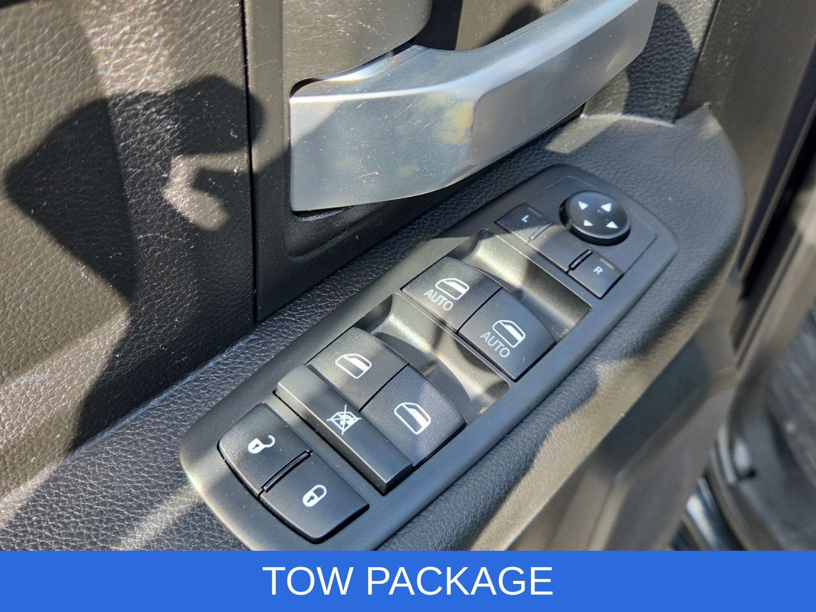 Certified 2019 RAM 2500 Tradesman AWD/4WD image 14