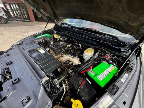 Used 2012 RAM 2500 SLT w/ Cold Weather Group image 18