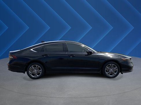 Used 2024 Honda Accord EX-L image 2