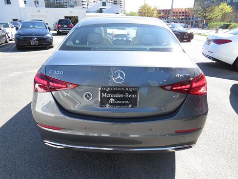 Used 2025 Mercedes-Benz C 300 4MATIC Sedan image 3